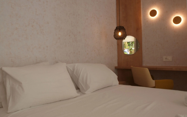 Kavouri Seaside Luxury Bungalow