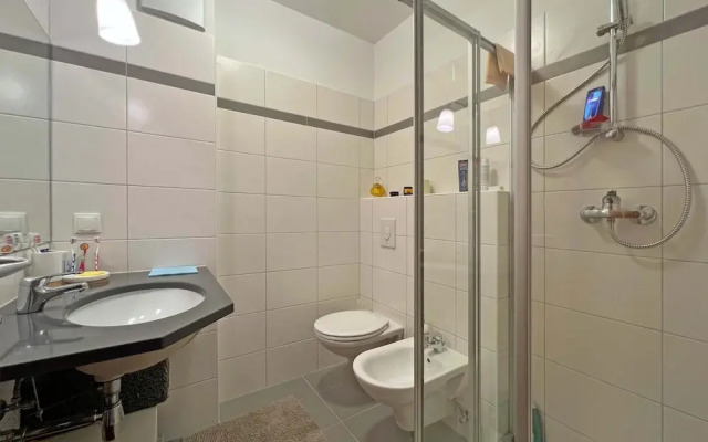 Central Vacation Apartment With View