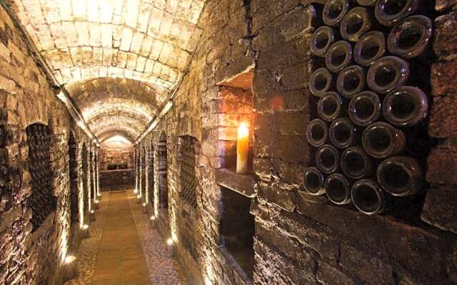 Castello di Razzano, The Originals Relais