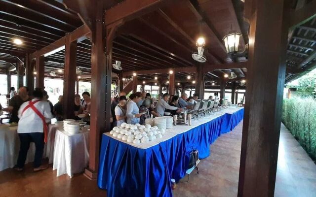 Lisha Grand Hotel