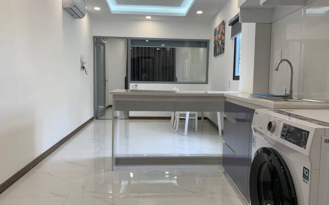 Smiley Apartment District 2