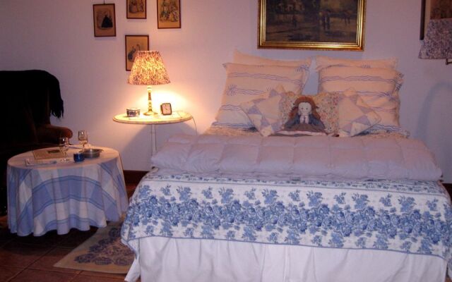 Auberge de Seattle, French Country Inn