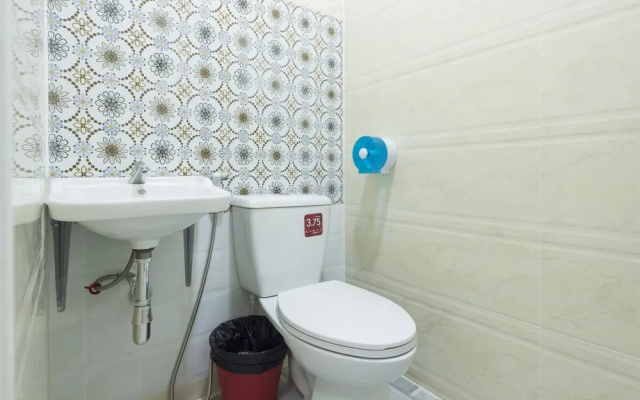 Cozy TownHouse HuaLampong