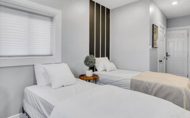 Brewerytown Balcony Retreat W Oxford 1BR