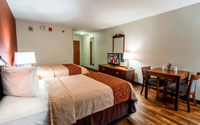 Red Roof Inn PLUS+ Danville, KY