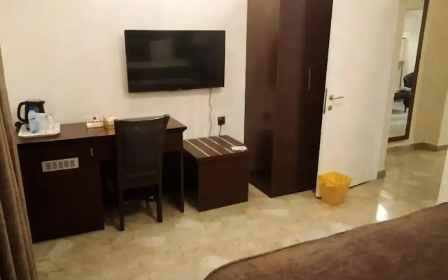 Bizzare Luxury Apartment