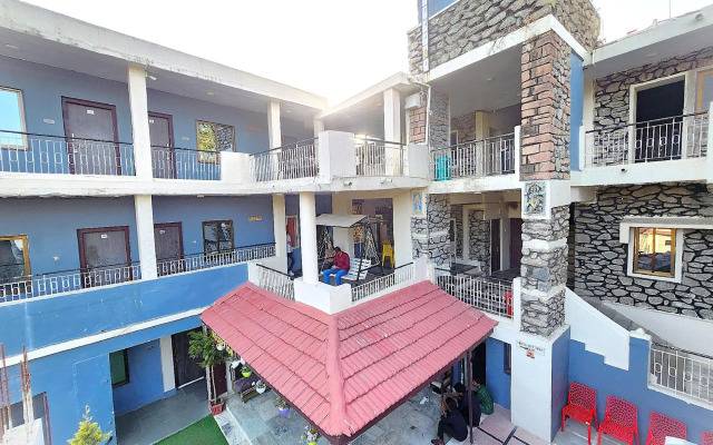 Hotel Mahima Heritage near Fateh Sagar Lake