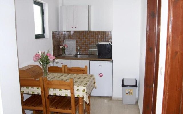 Valentinos Apartments