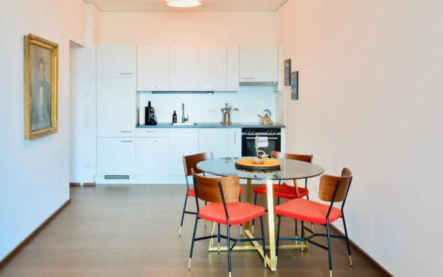 Brand-New, Close to Centre, Rooftop-Summer-Pool