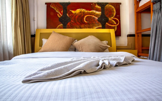 Shangri-la Boutique Hotel
