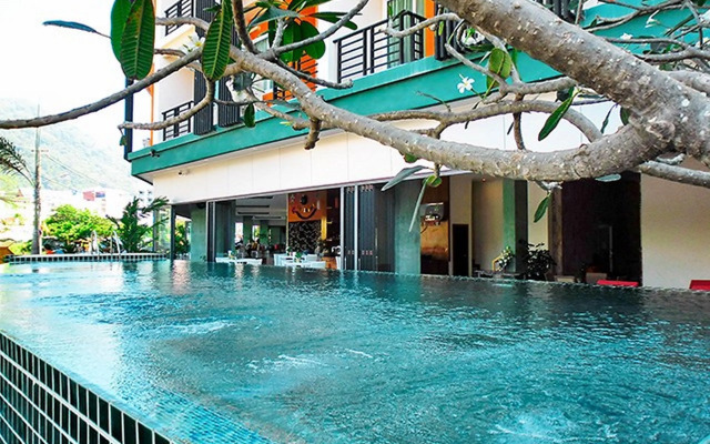 The Three by APK Hotel