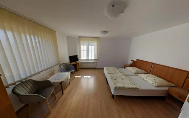 Pokoje Gościnne - Leśna 8