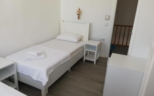 Troas Ada Hotel