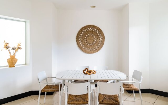 mVillas - Luxury 2Bed 2Bath Condo w Pool