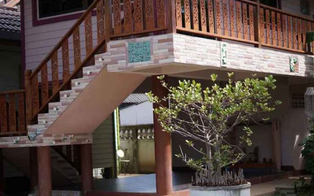 Three Moons Homestay