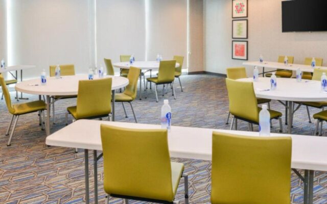 Holiday Inn Express Alliance by IHG