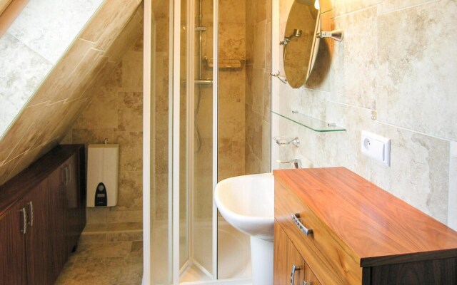 Nice Apartment in Koscielisko With 1 Bedrooms