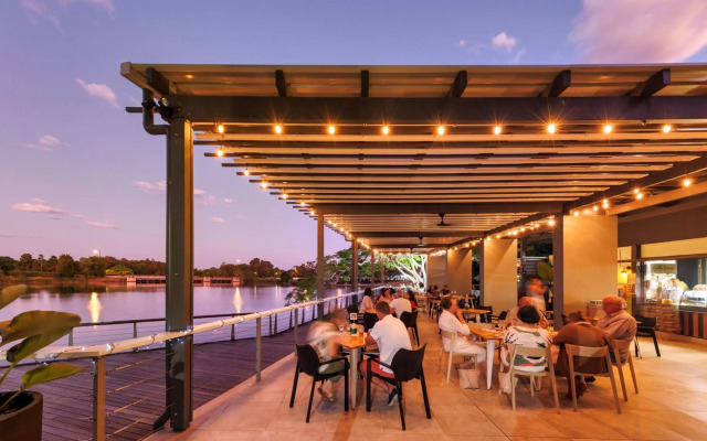 Best Western Plus North Lakes Hotel