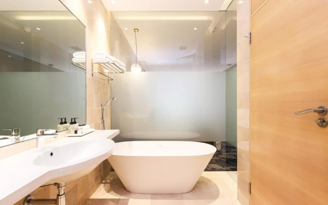 The Vineyard Hotel
