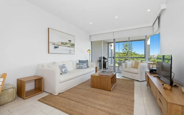 Parkside Palm Escape – 2BR Bali Resort in Kingscliff (1216) – Guest Rooms – Kingscliff