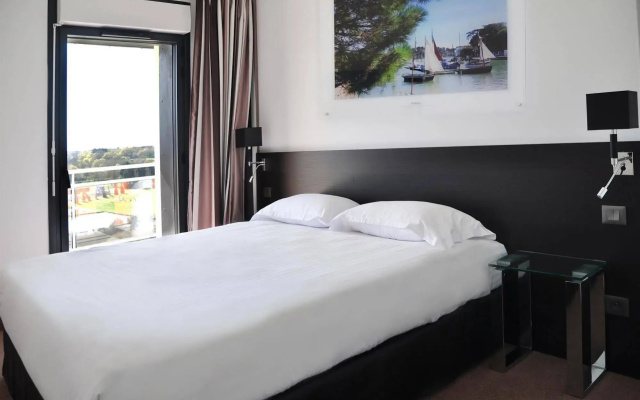 Golden Tulip Pornic Suites