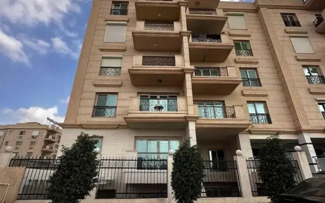 Lovely 3-Bedroom Apartment Maadi