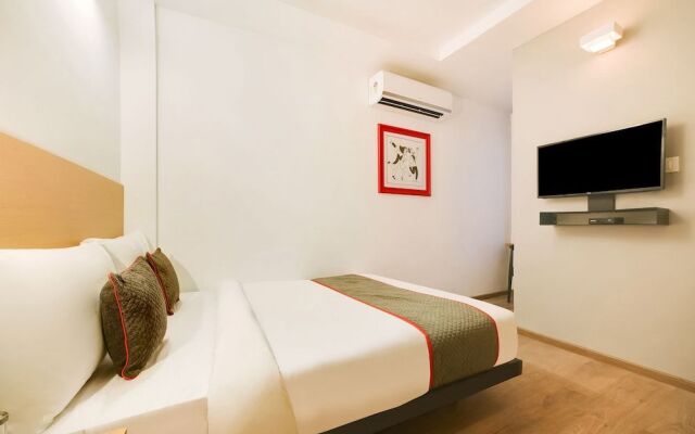 Oyo Townhouse 230 Old Gurgaon Sector 14