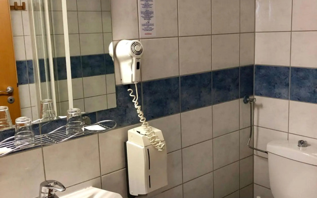 Hotel Veritas