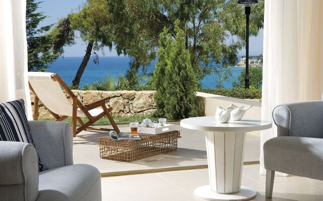 Курорт Sani Resort