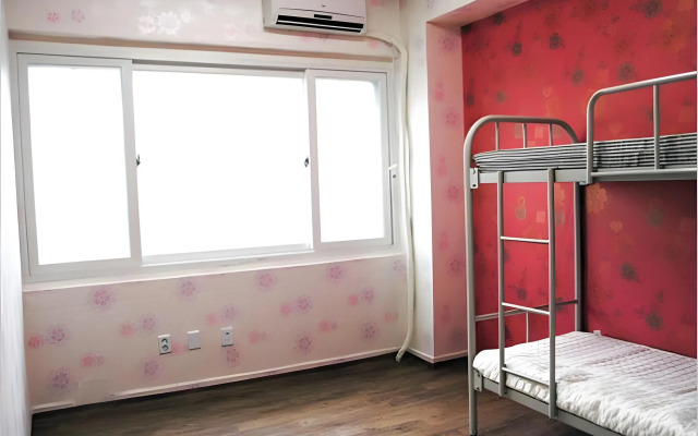 Hwaseong Guest House - Hostel