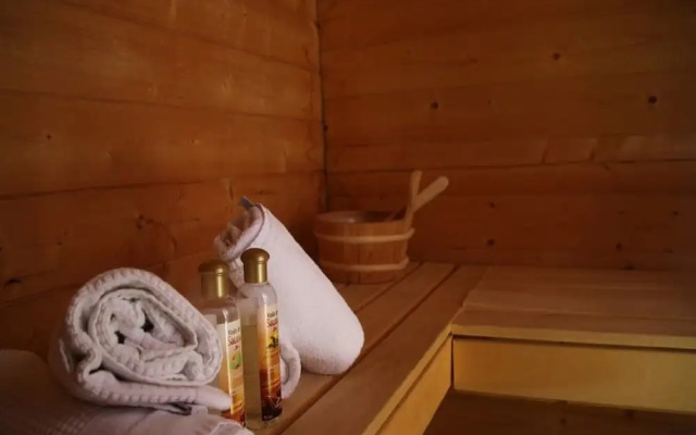 Comfortable Holiday Home With Shared Sauna