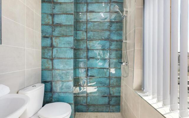 Crystal Towers Sasco Apartments