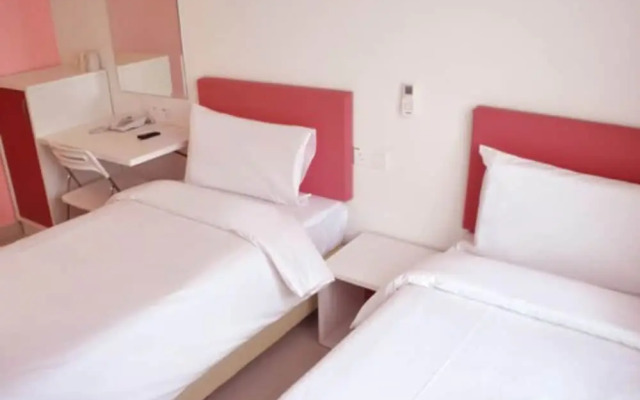 YY318 Hotel