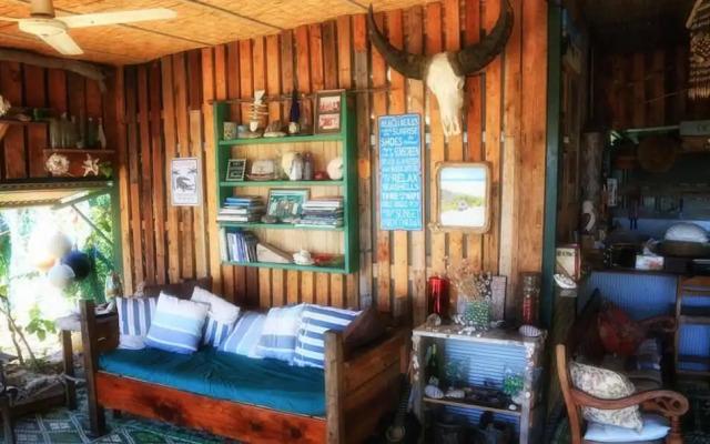 Bremer Island Banubanu Beach Retreat