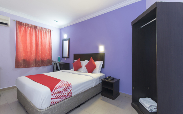 Super OYO 473 Comfort Hotel 2