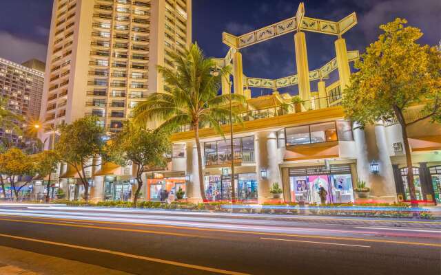 Hyatt Regency Waikiki Beach Resort & Spa