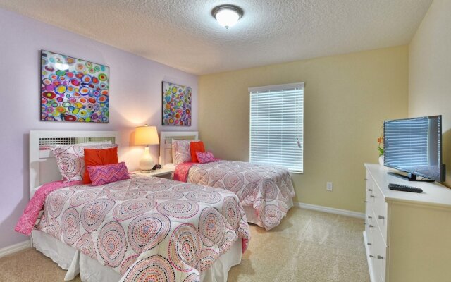 Storey Lake 4 Bedroom Townhome w Splashpool - 1603ST