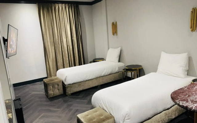 G hotel