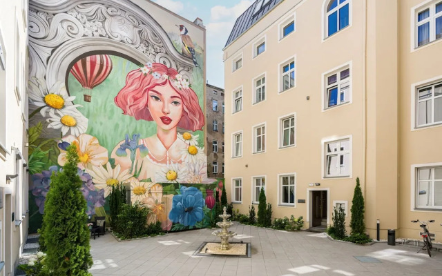 Secret Garden Apartment by Renters