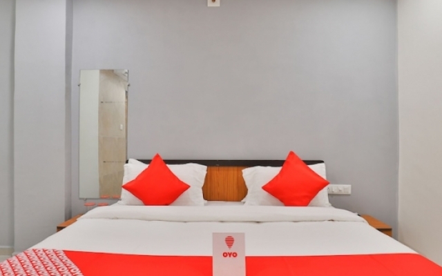 OYO 16675 Hotel Shri Krishna Inn