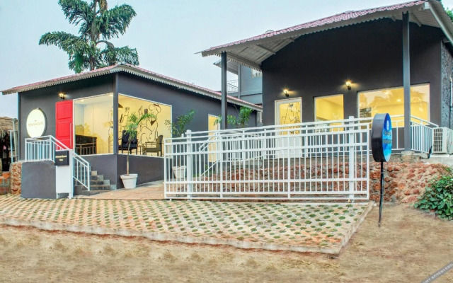 OYO Townhouse 031 Ashvem Beach