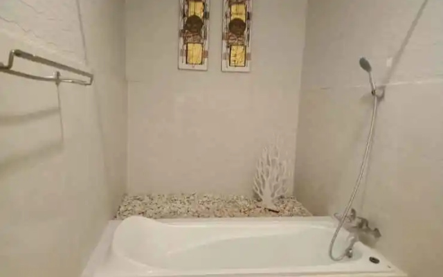 The Guest Villas Legian Kuta – Bathroom – Kuta