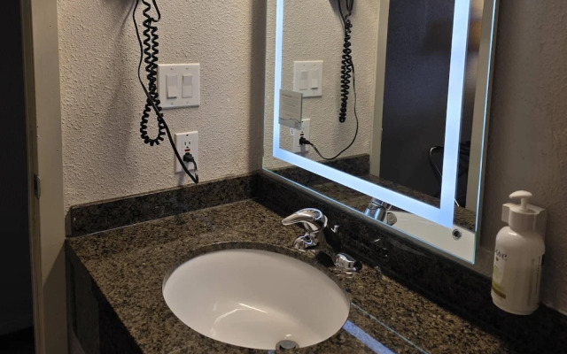 Super 8 Swift Current