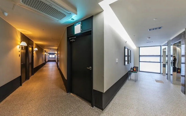 Brown Dot Hotel Jinju Chungmugong