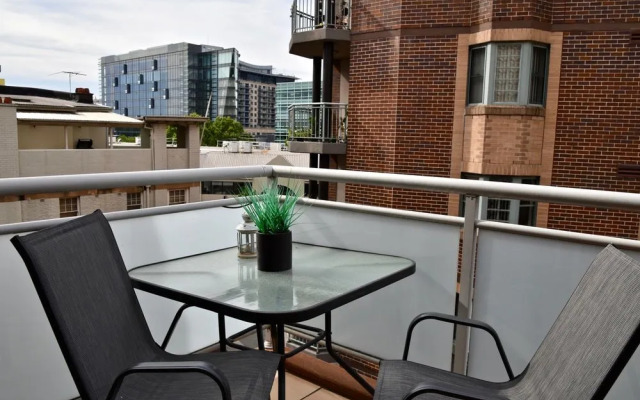 Liv Apartments Darling Harbour