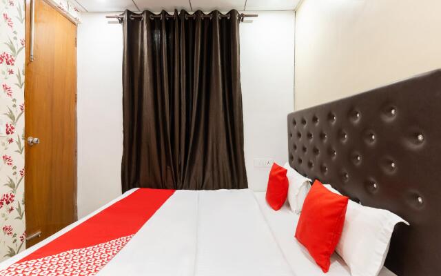 OYO 40649 Hotel Kapoor Residency