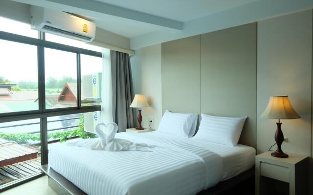 Aplus Deluxe Hotel