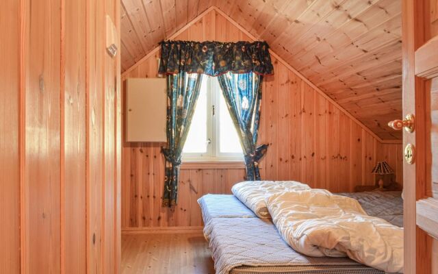 Awesome Home in Lyngdal With 4 Bedrooms