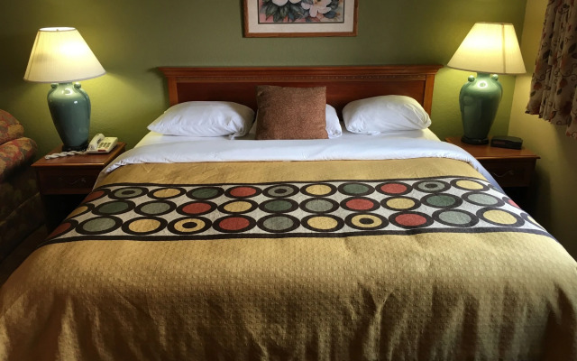 Quality Inn & Suites Howe - Sturgis