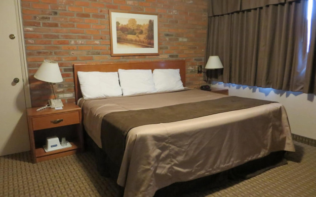 Travelodge by Wyndham Thunder Bay